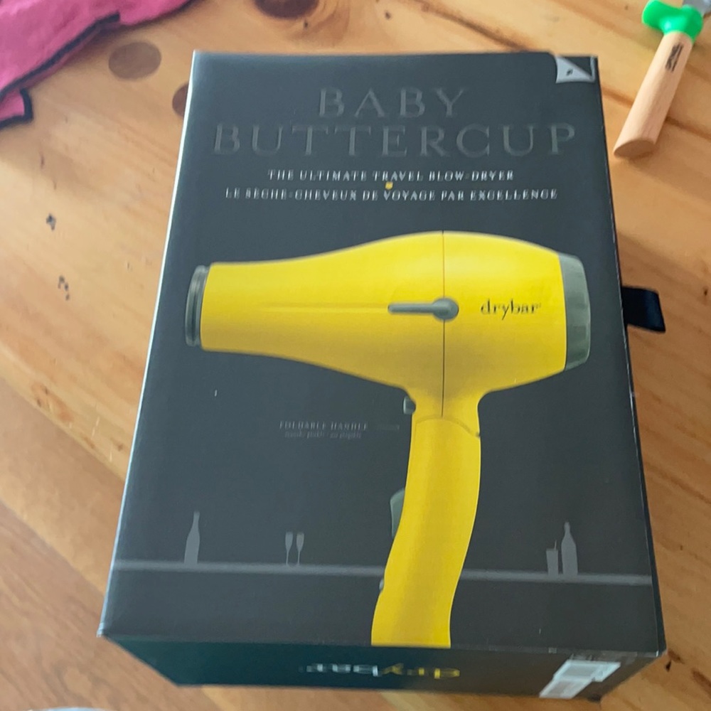Dry bar Baby Buttercup Blow Dyer